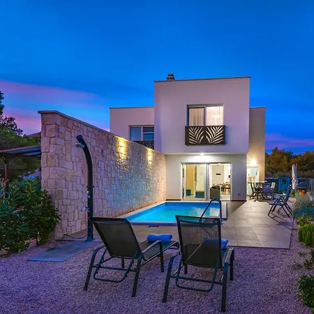 דירה Katrya Luxury *