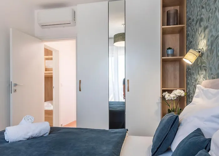 Katrya Luxury דירה *