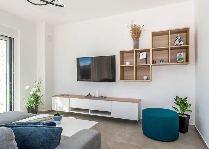 Katrya Luxury דירה וודיצה