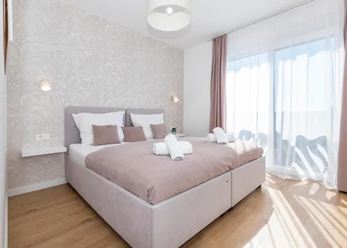 Katrya Luxury וודיצה