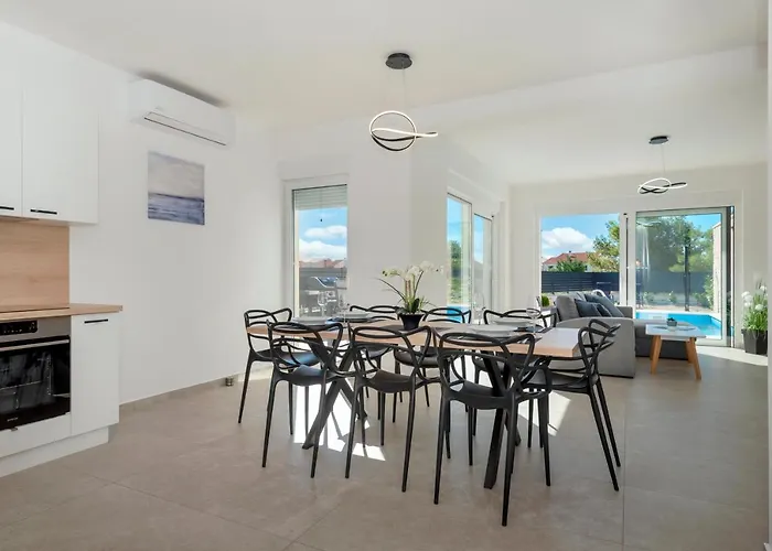 דירה Katrya Luxury וודיצה