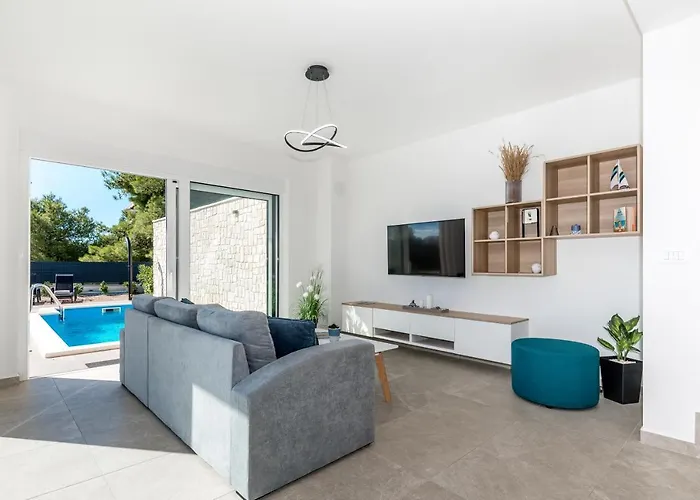 Katrya Luxury וודיצה