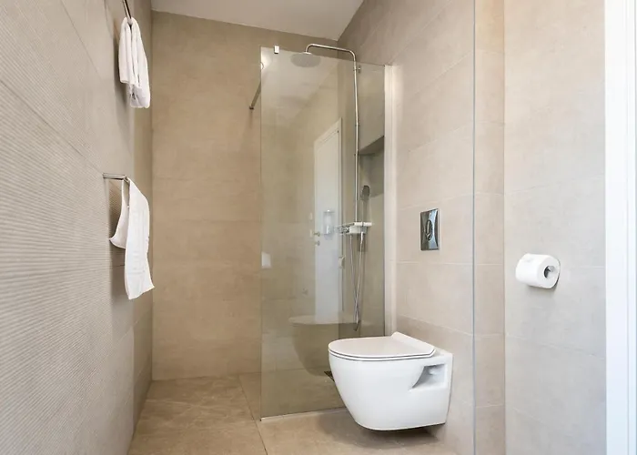 Katrya Luxury דירה וודיצה